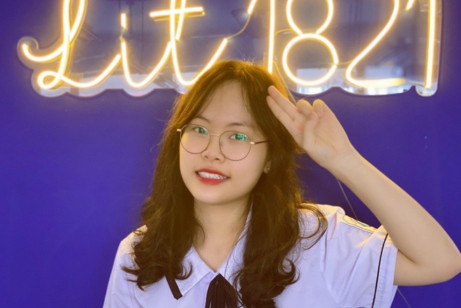 Nữ sinh giỏi Văn đỗ 7 trường ĐH top đầu, giành học bổng của 3 trường đắt đỏ