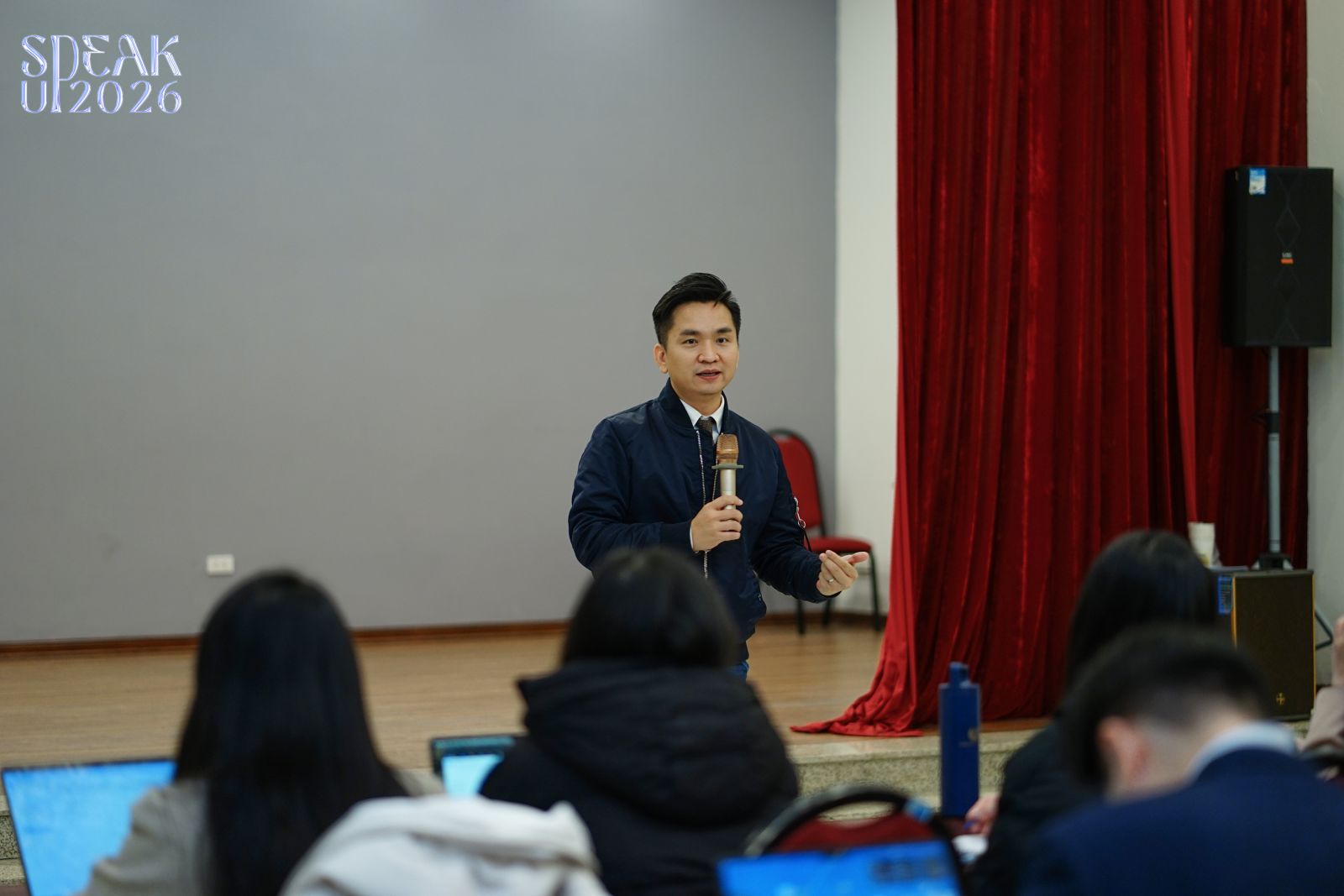 Top 10 SPEAK UP 2026 tập huấn kỹ năng dẫn talkshow cùng BTV/MC Hạnh Phúc