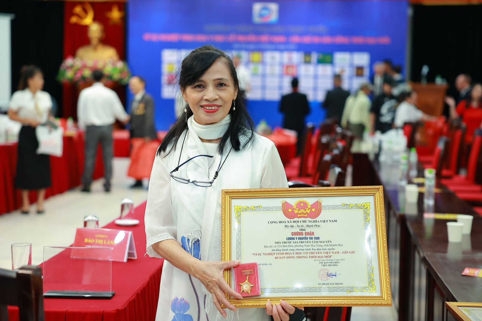  Lương Y Tâm Nguyễn ĐƯA ĐÔNG Y VÀO KỶ NGUYÊN SỐ