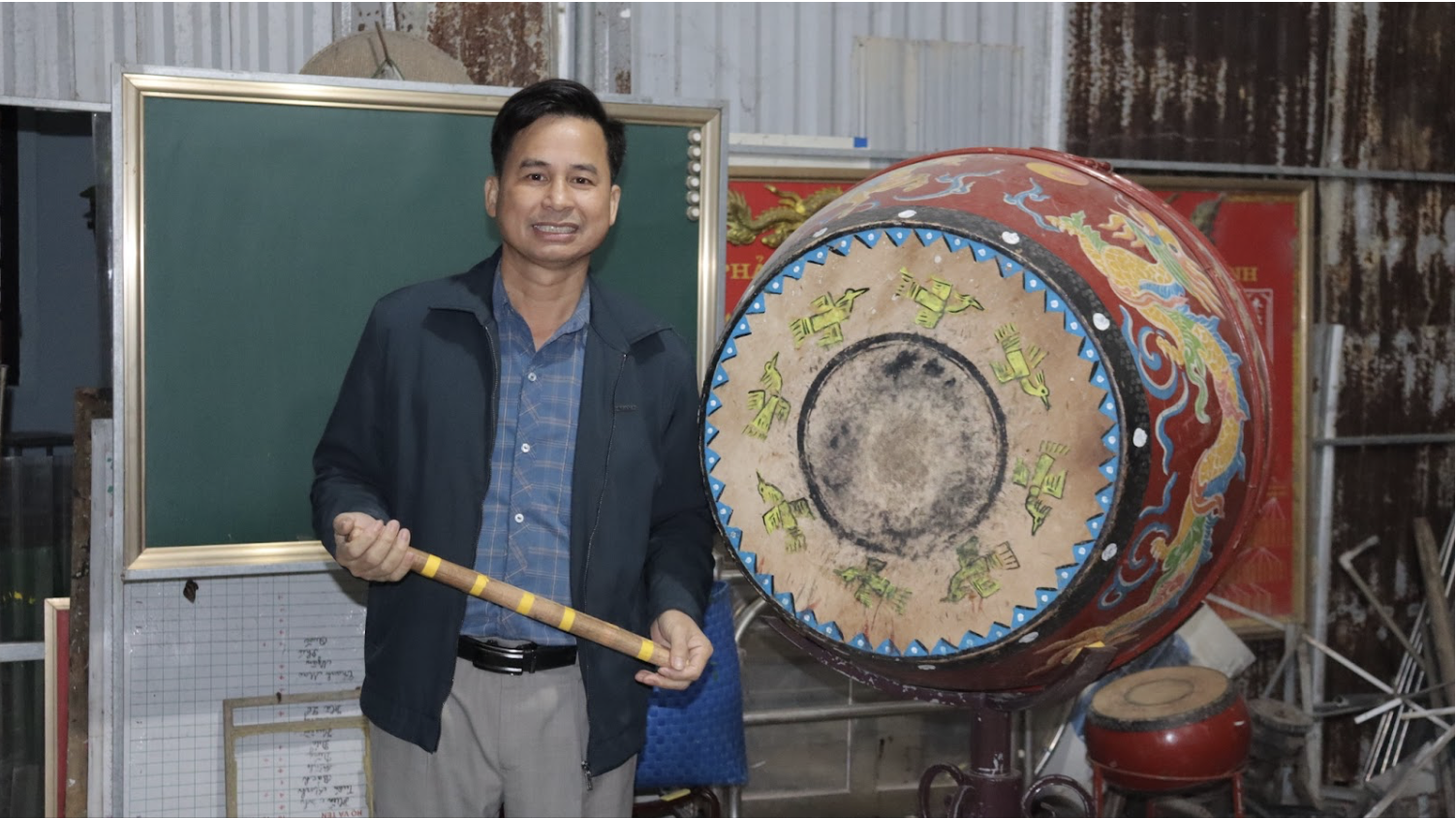 Thầy giáo mỹ thuật “thổi hồn” vào nhịp trống tế Yên Thành