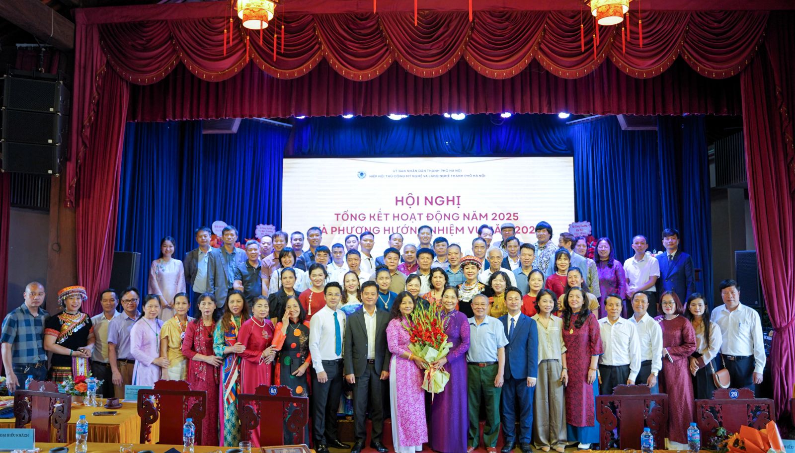 HIỆP HỘI THỦ CÔNG MỸ NGHỆ VÀ LÀNG NGHỀ HÀ NỘI: KHẲNG ĐỊNH VAI TRÒ MÁI NHÀ CHUNG – MỞ HƯỚNG PHÁT TRIỂN BỀN VỮNG