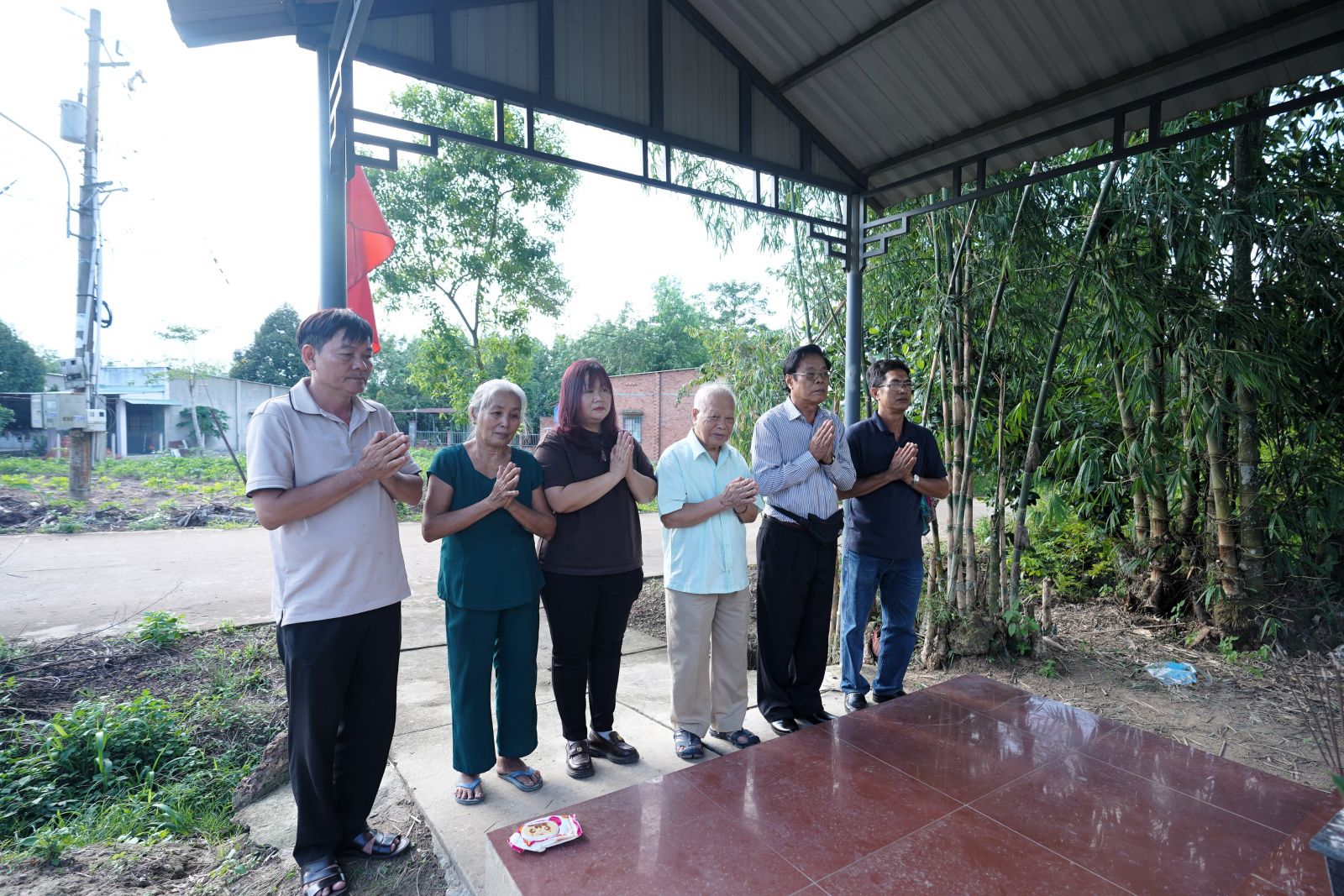  NÉN TÂM HƯƠNG TRÊN ĐẤT AN LINH