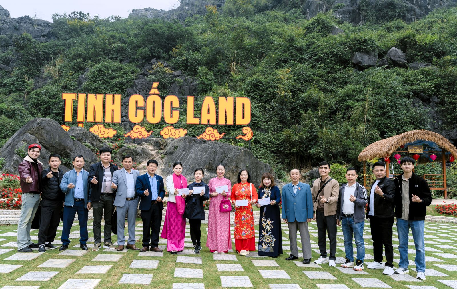 TUYỆT TỊNH CỐC – BẢN HÒA CA CỦA NÚI NON VÀ TÂM HỒN