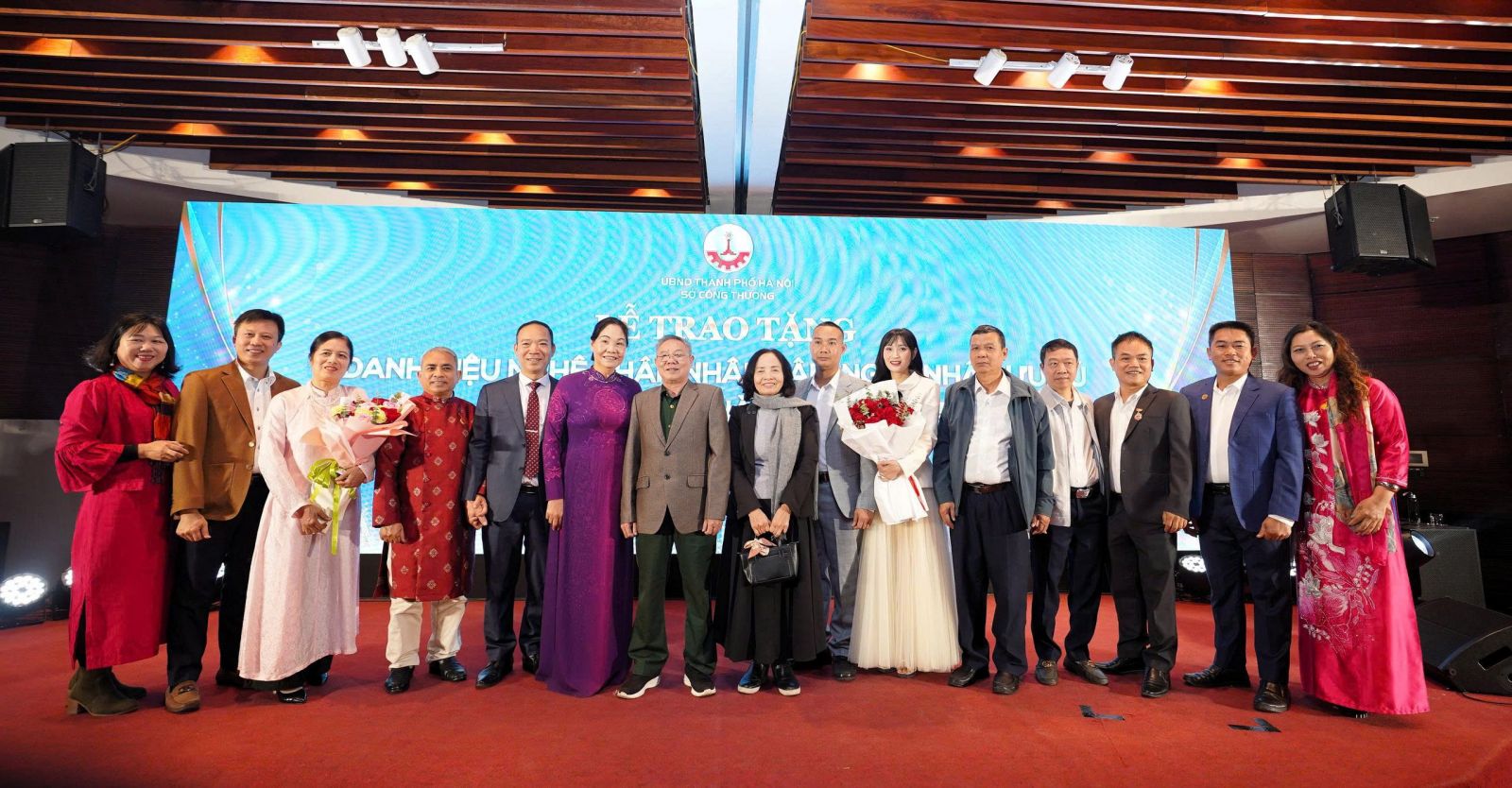 Hà Nội: Tôn vinh các nghệ nhân thủ công mỹ nghệ tiêu biểu năm 2025